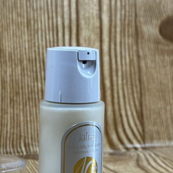 Jafra Royal Jelly Milk Balm 1.7 oz Vintage 1996 Normal‎ To Oily And Oily Skin - Picture 5 of 7